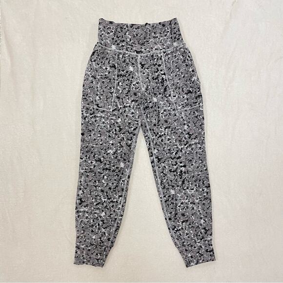 Athleta Salutation Textured Jogger Size S - Picture 4 of 9